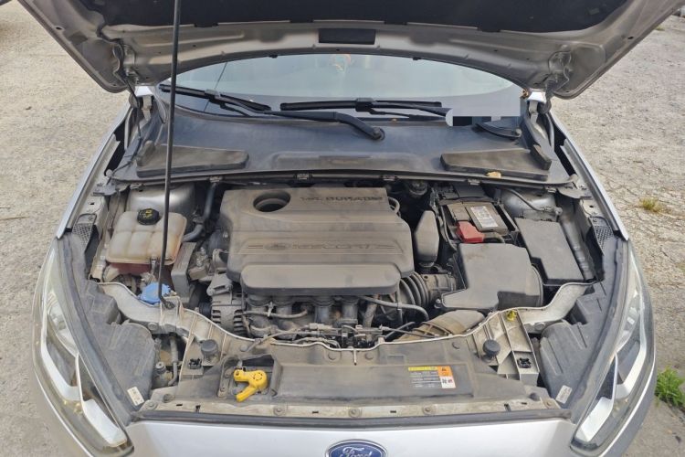 Used Ford Escort 2015 1.5L Automatic Fashion Model Engine Bay