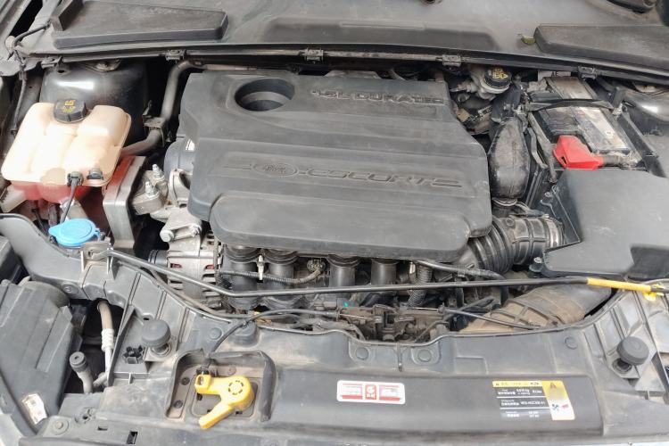 Used Ford Escort 2015 1.5L Automatic Fashion Model Engine Bay