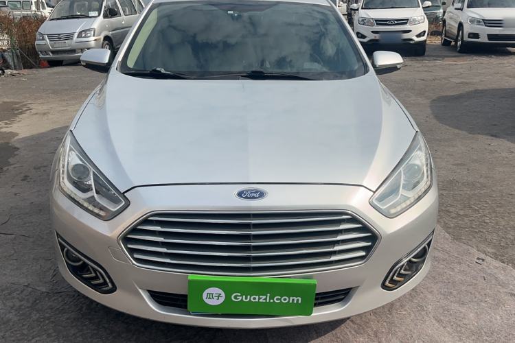 Used Ford Escort 2015 1.5L Manual Comfort Model Exterior 1