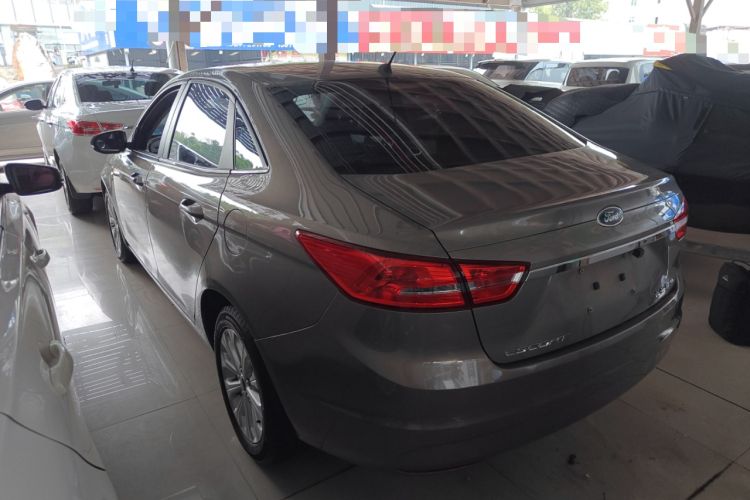 Used Ford Escort 2015 1.5L Automatic Fashion Model Exterior 2
