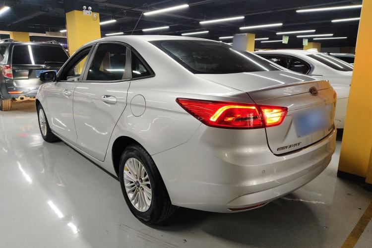 Used Ford Escort 2015 1.5L Automatic Comfort Edition Exterior 2
