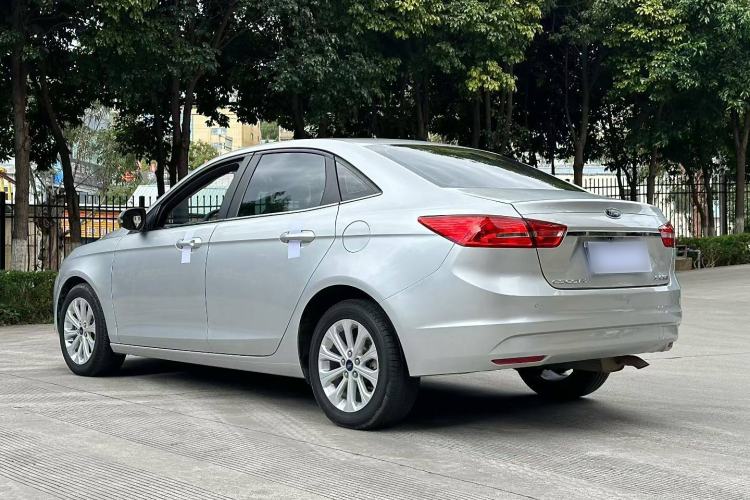 Used Ford Escort 2015 1.5L Automatic Fashion Model Exterior 3