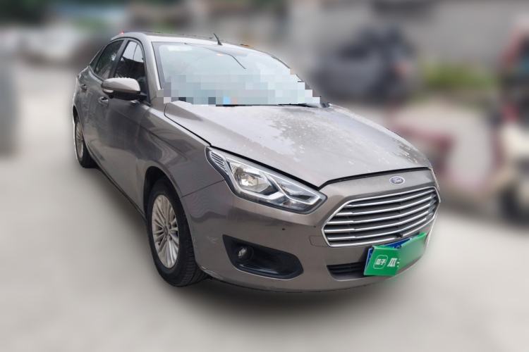 Used Ford Escort 2015 1.5L Automatic Comfort Edition Front Right 45 Deg