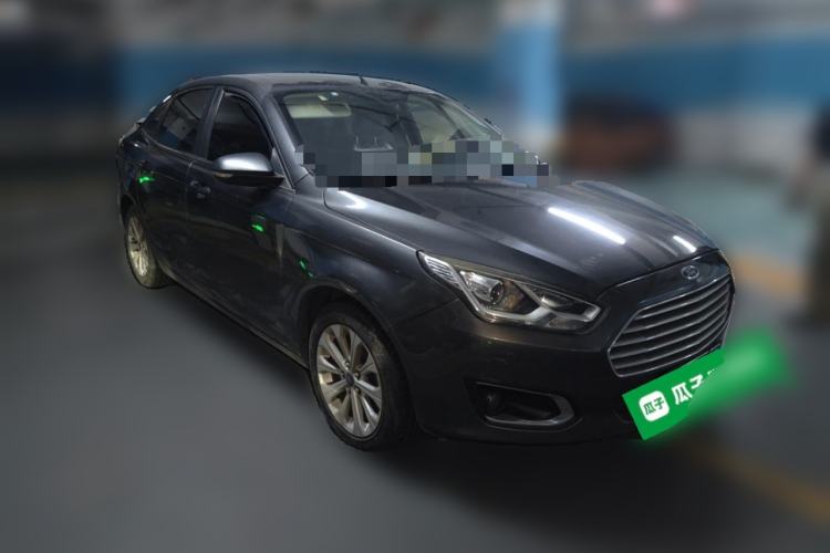 Used Ford Escort 2015 1.5L Automatic Fashion Model Front Right 45 Deg