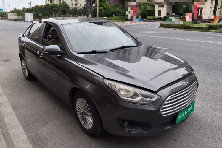Used Ford Escort 2015 1.5L Manual Comfort Model Front Right 45 Deg