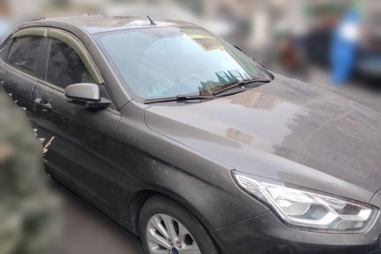 Used Ford Escort 2015 1.5L Automatic Fashion Model Front Right 45 Deg