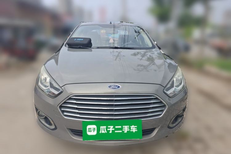 Used Ford Escort 2015 1.5L Automatic Comfort Edition Front