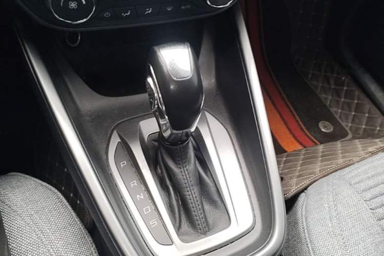 Used Ford Escort 2015 1.5L Automatic Fashion Model Gear Lever