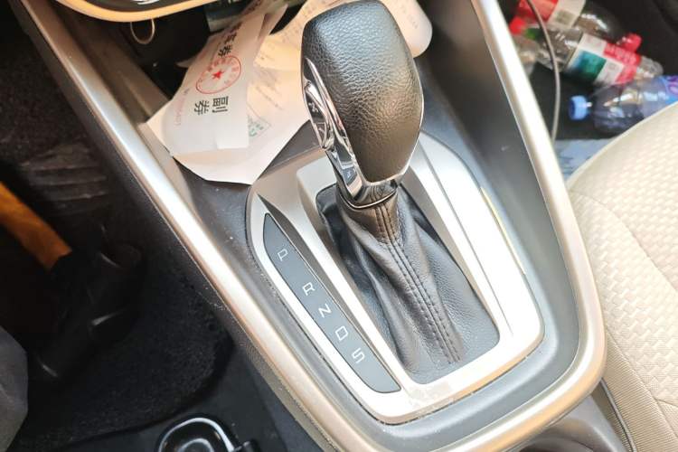 Used Ford Escort 2015 1.5L Automatic Comfort Edition Gear Lever