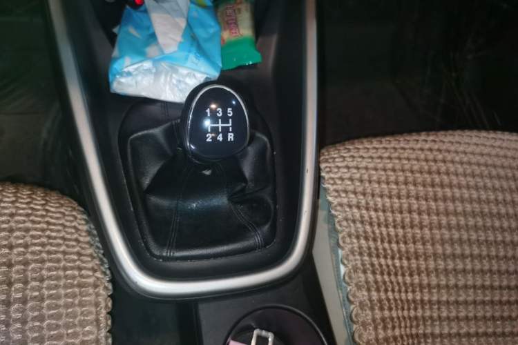 Used Ford Escort 2015 1.5L Manual Fashion Edition Gear Lever