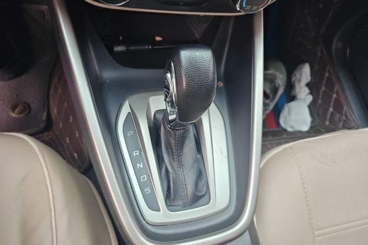 Used Ford Escort 2015 1.5L Automatic Comfort Edition Gear Lever