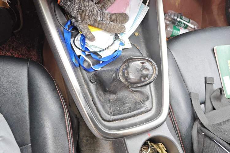 Used Ford Escort 2015 1.5L Manual Comfort Model Gear Lever