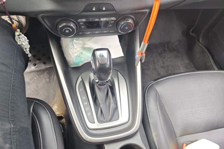 Used Ford Escort 2015 1.5L Automatic Fashion Model Gear Lever