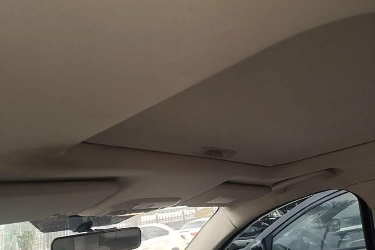 Used Ford Escort 2015 1.5L Automatic Fashion Model Headliner
