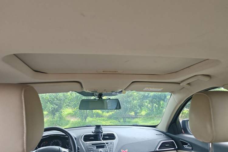 Used Ford Escort 2015 1.5L Automatic Fashion Model Headliner