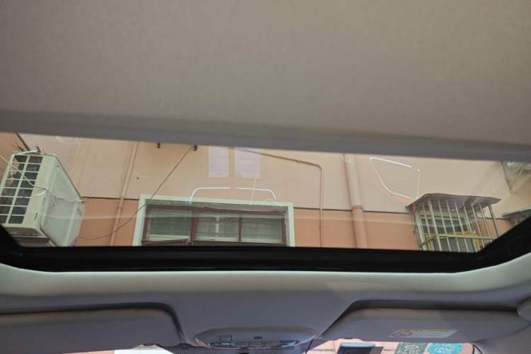 Used Ford Escort 2015 1.5L Automatic Fashion Model Headliner