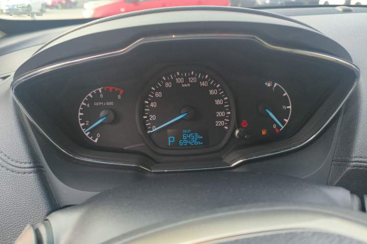 Used Ford Escort 2015 1.5L Automatic Fashion Model Instrument Cluster