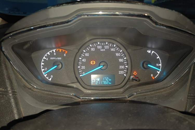 Used Ford Escort 2015 1.5L Automatic Fashion Model Instrument Cluster