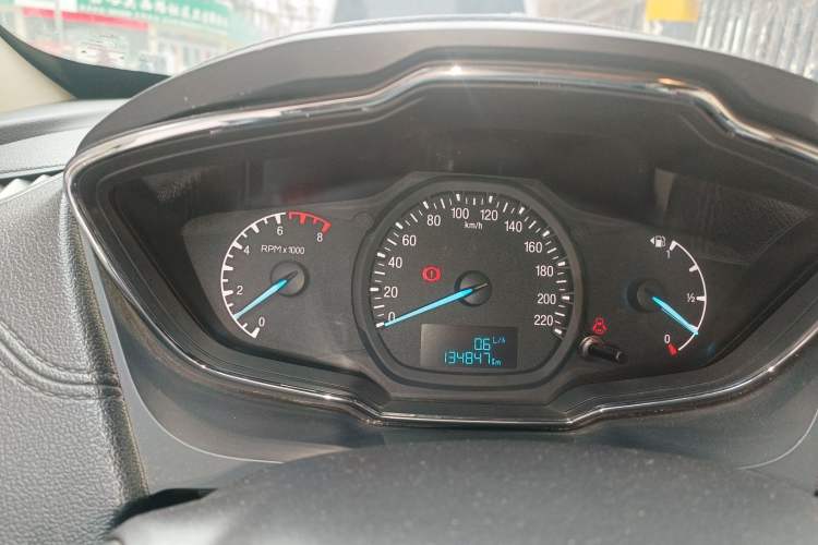 Used Ford Escort 2015 1.5L Manual Fashion Edition Instrument Cluster