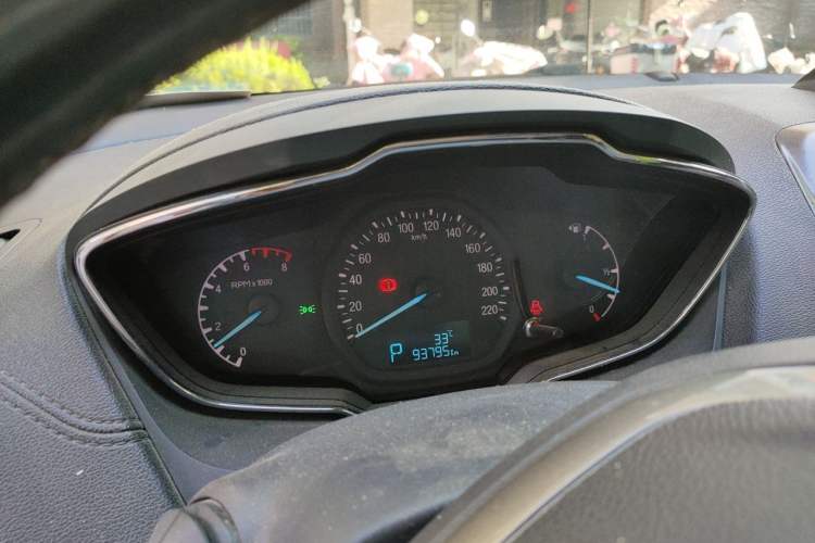 Used Ford Escort 2015 1.5L Automatic Fashion Model Instrument Cluster