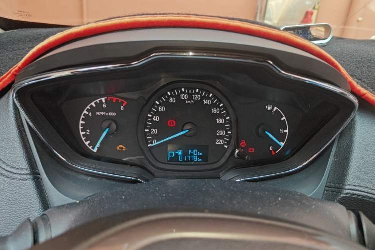 Used Ford Escort 2015 1.5L Automatic Fashion Model Instrument Cluster