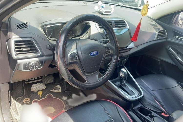 Used Ford Escort 2015 1.5L Automatic Fashion Model Interior 1