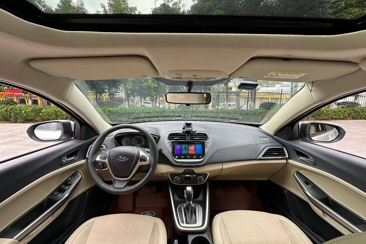 Used Ford Escort 2015 1.5L Automatic Fashion Model Interior 1