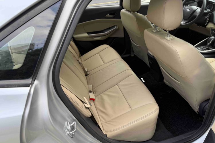 Used Ford Escort 2015 1.5L Automatic Comfort Edition Interior 2