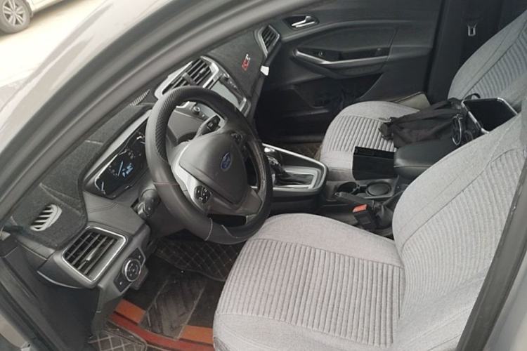 Used Ford Escort 2015 1.5L Automatic Fashion Model Left Front Seat