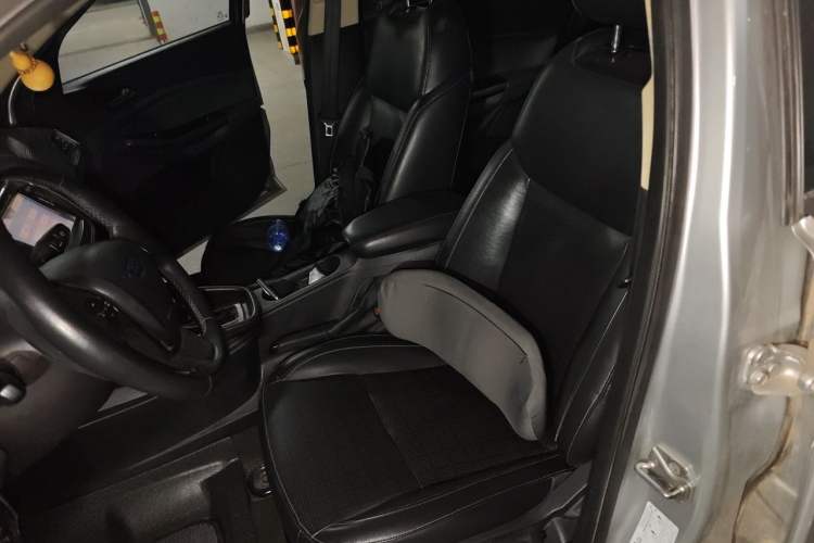 Used Ford Escort 2015 1.5L Automatic Fashion Model Left Front Seat
