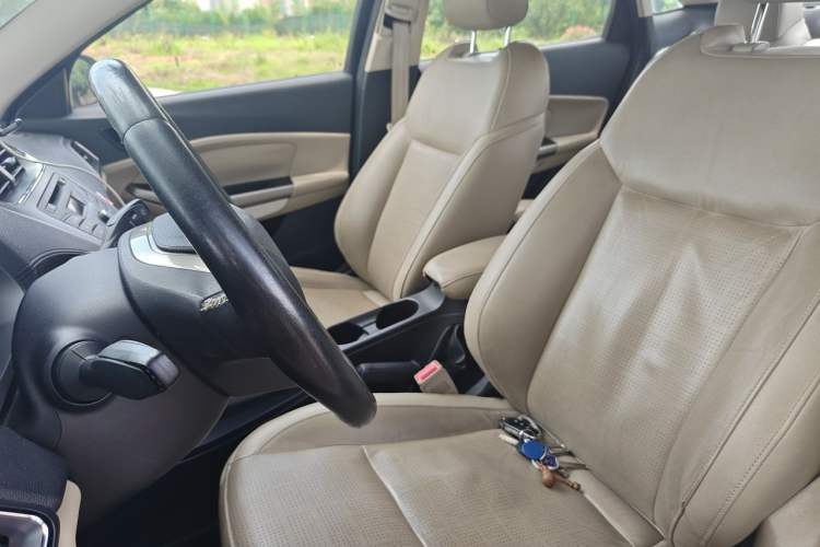 Used Ford Escort 2015 1.5L Automatic Fashion Model Left Front Seat