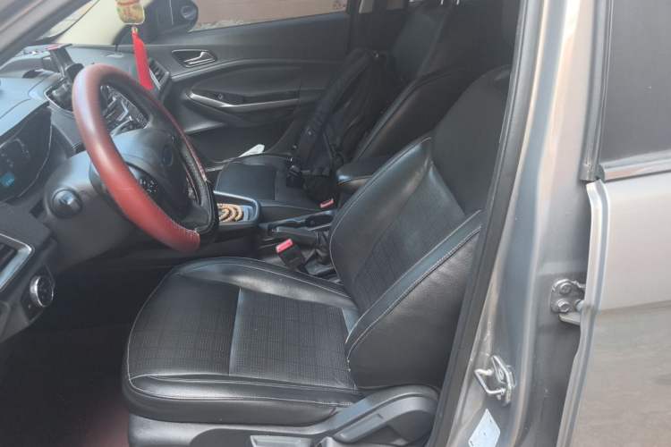 Used Ford Escort 2015 1.5L Automatic Fashion Model Left Front Seat