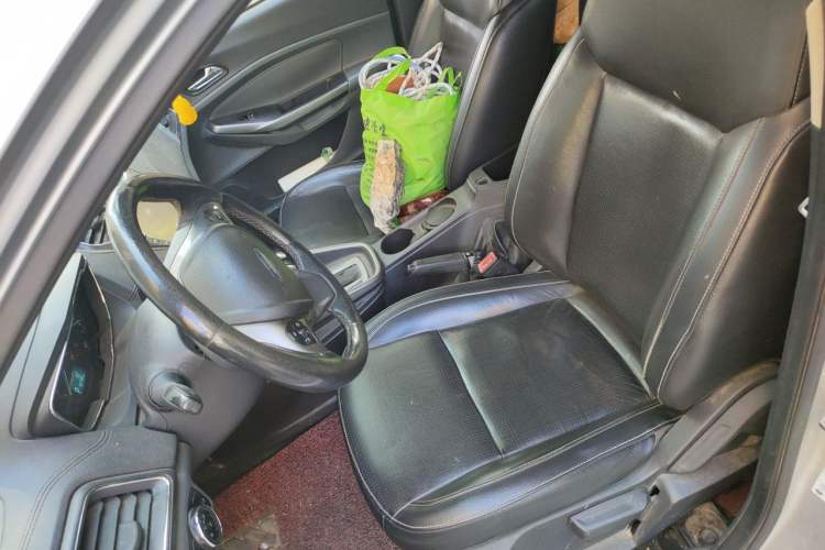 Used Ford Escort 2015 1.5L Automatic Fashion Model Left Front Seat