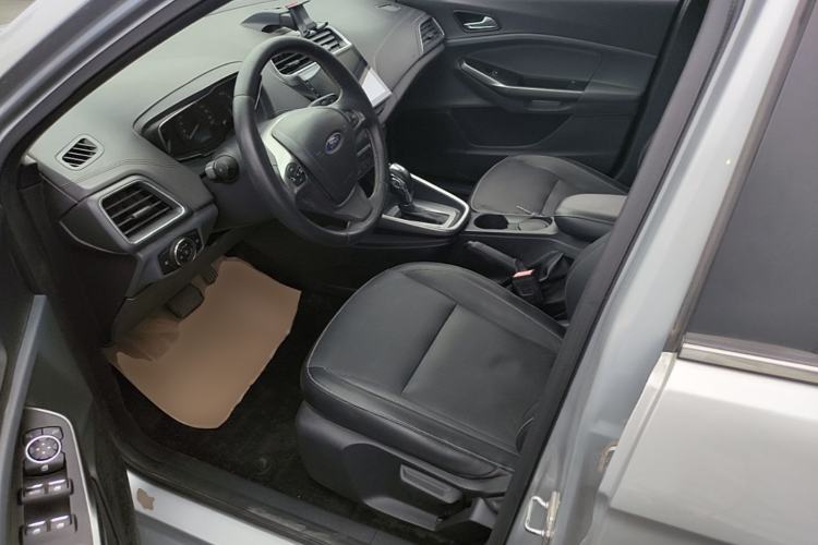 Used Ford Escort 2015 1.5L Automatic Fashion Model Left Front Seat