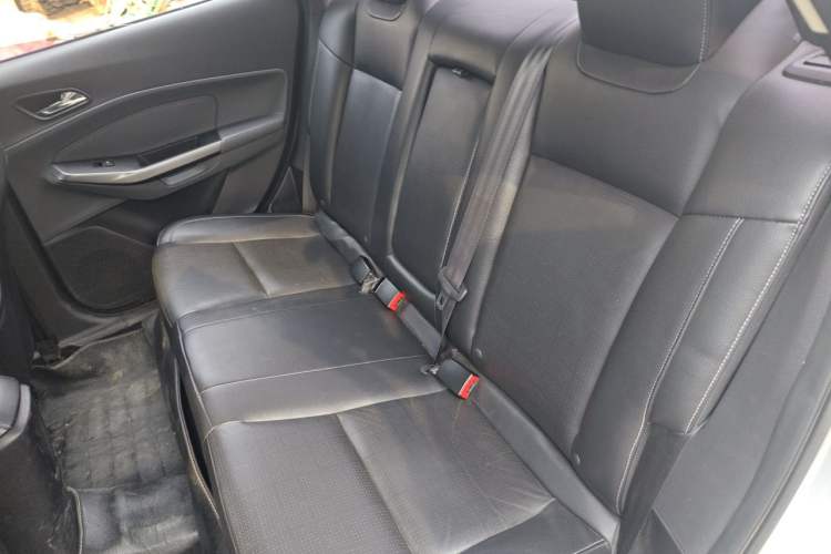 Used Ford Escort 2015 1.5L Automatic Fashion Model Left Rear Seat