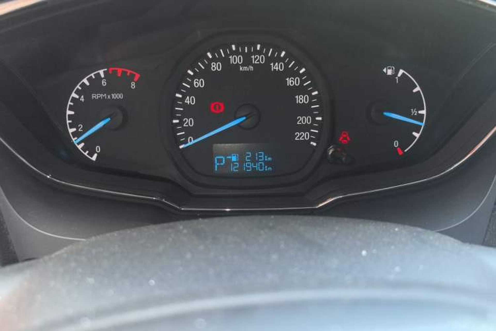 Used Ford Escort 2015 1.5L Automatic Fashion Model Odometer Close Up