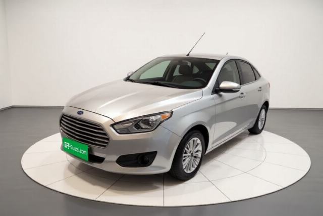 Ojetý Ford Escort 2015 1.5L Manual Comfort Model