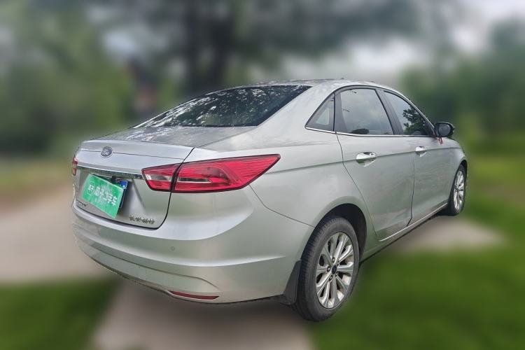 Used Ford Escort 2015 1.5L Automatic Fashion Model Rear Right 45 Deg