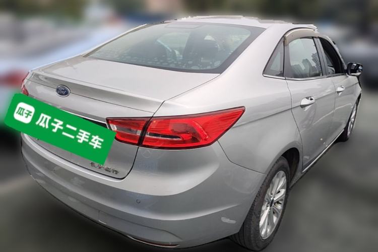 Used Ford Escort 2015 1.5L Automatic Fashion Model Rear Right 45 Deg