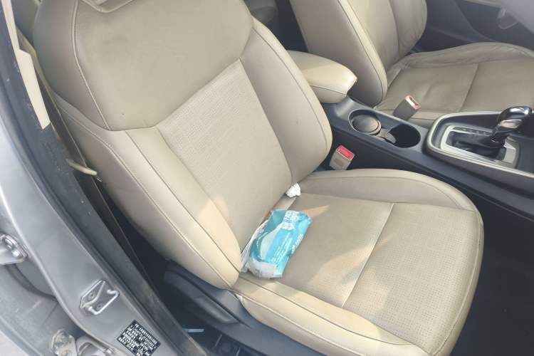 Used Ford Escort 2015 1.5L Automatic Fashion Model Right Front Seat