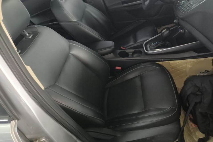 Used Ford Escort 2015 1.5L Automatic Fashion Model Right Front Seat