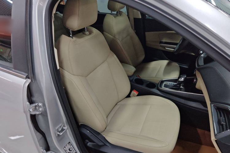 Used Ford Escort 2015 1.5L Automatic Fashion Model Right Front Seat