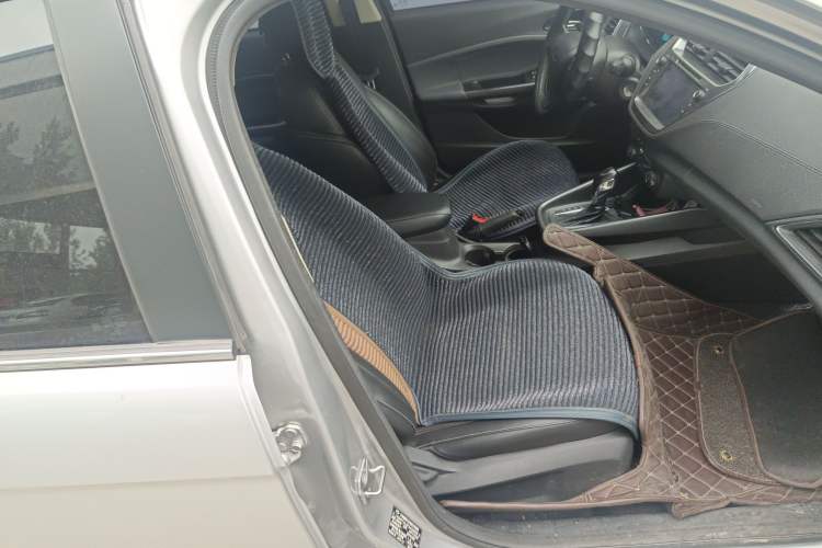 Used Ford Escort 2015 1.5L Automatic Fashion Model Right Front Seat