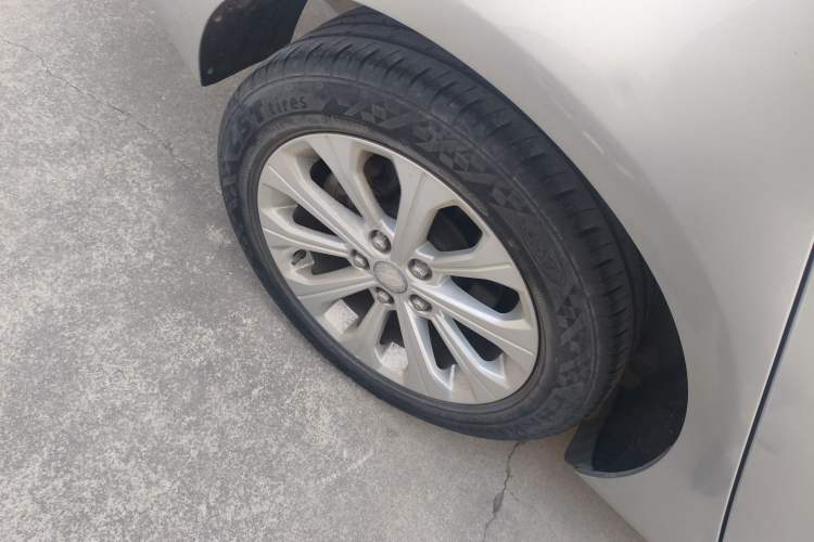 Used Ford Escort 2015 1.5L Automatic Fashion Model Right Rear Wheel Hub