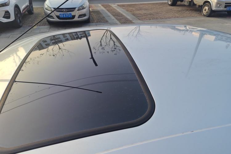 Used Ford Escort 2015 1.5L Manual Fashion Edition Roof