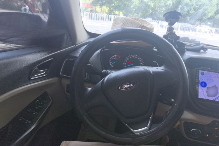 Used Ford Escort 2015 1.5L Automatic Comfort Edition Steering Wheel