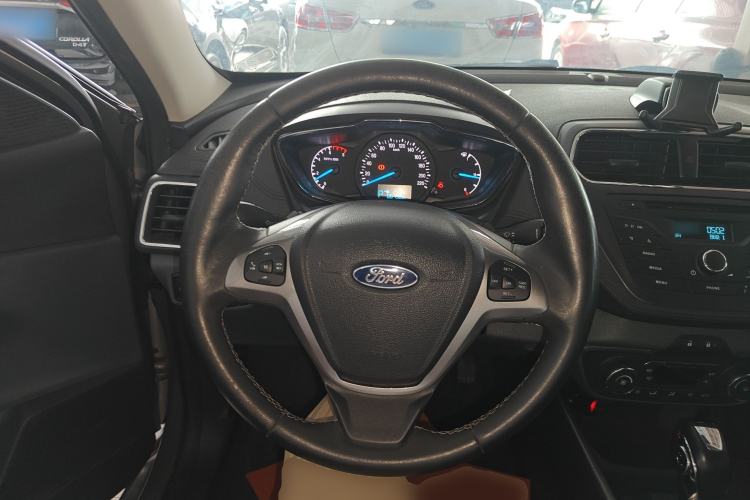 Used Ford Escort 2015 1.5L Automatic Fashion Model Steering Wheel