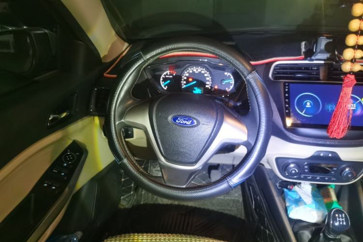 Used Ford Escort 2015 1.5L Manual Fashion Edition Steering Wheel