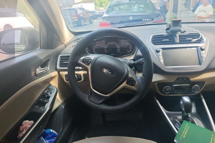 Used Ford Escort 2015 1.5L Automatic Fashion Model Steering Wheel