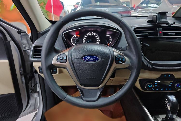 Used Ford Escort 2015 1.5L Automatic Fashion Model Steering Wheel